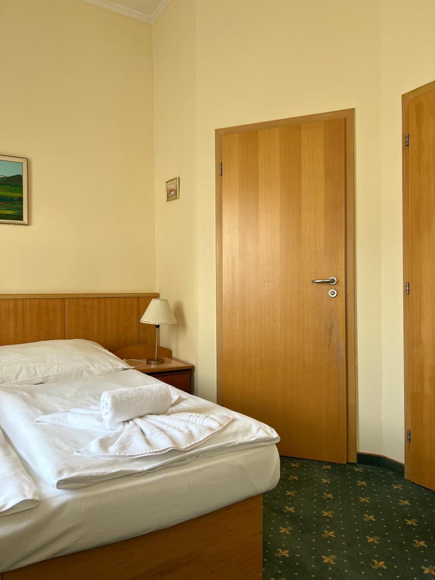 Hotel Geo Prague Exterior photo